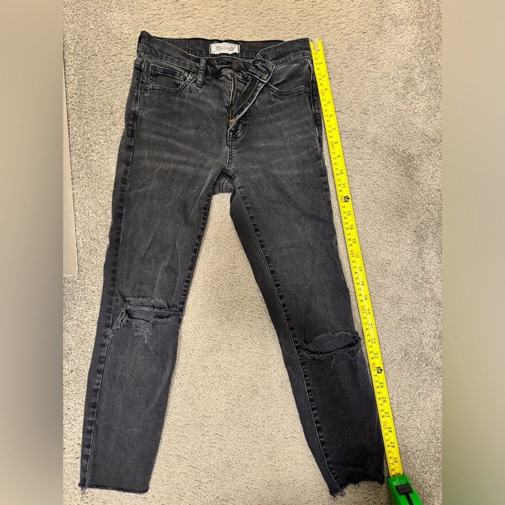 Madewell 9 High Riser Skinny Skinny Black Ripped Jeans Size 25